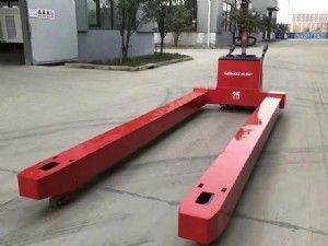 長(cháng)貨叉寬腿定制叉車(chē)