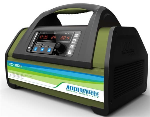 充電器　充電機806