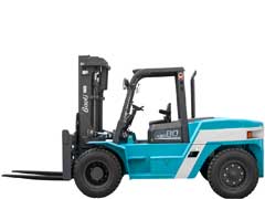 8噸內燃平衡重式叉車(chē)